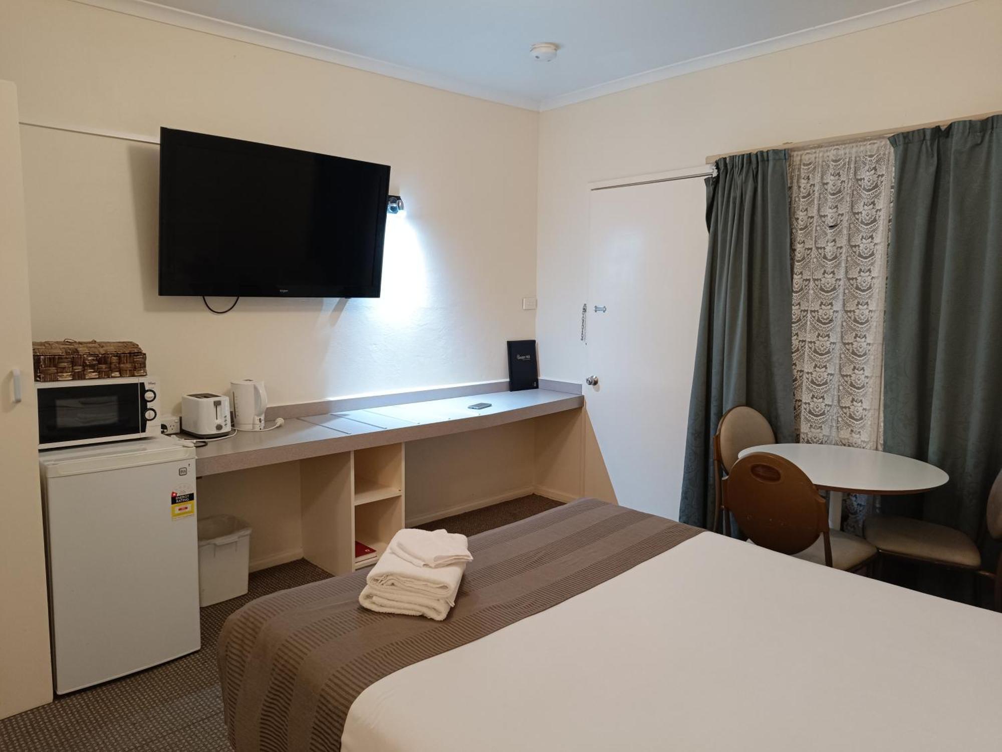 Lazy River Motor Inn Суон-Хилл Экстерьер фото